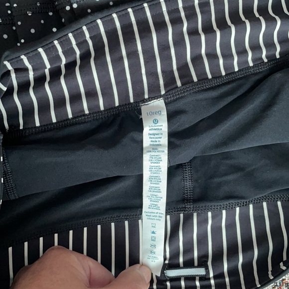 Rare Lululemon running skort NWOT. #56 - Picture 3 of 5